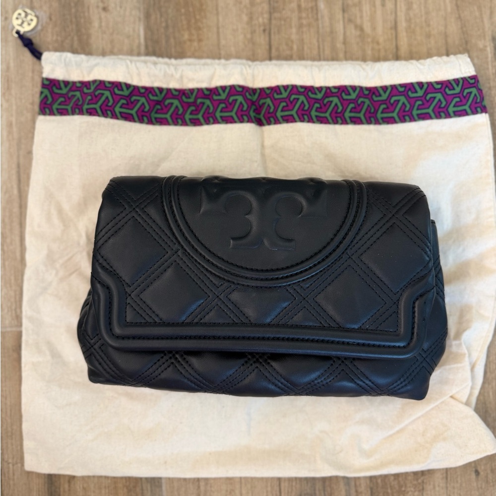 Tory Burch Fleming Soft Clutch - Picture 4 of 4
